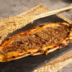 Kıymalı Pide